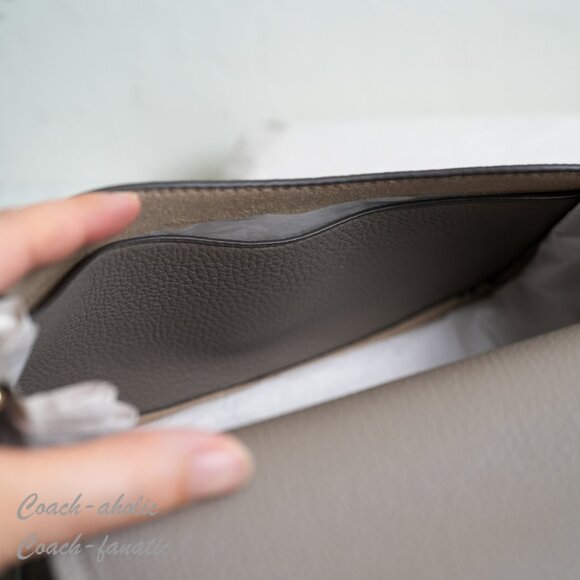 NWT Tory Burch Thea Pebbled Leather Flap Crossbody Shoulder Bag in Gray Hero - Picture 9 of 11